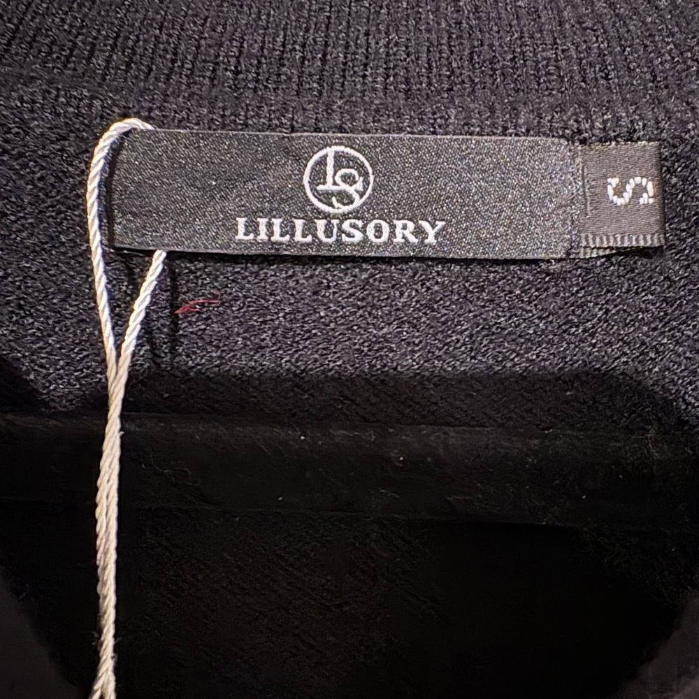 Lillusory Women’s Small Chic Striped V-Neck Sweater in Black and White - Picture 4 of 5